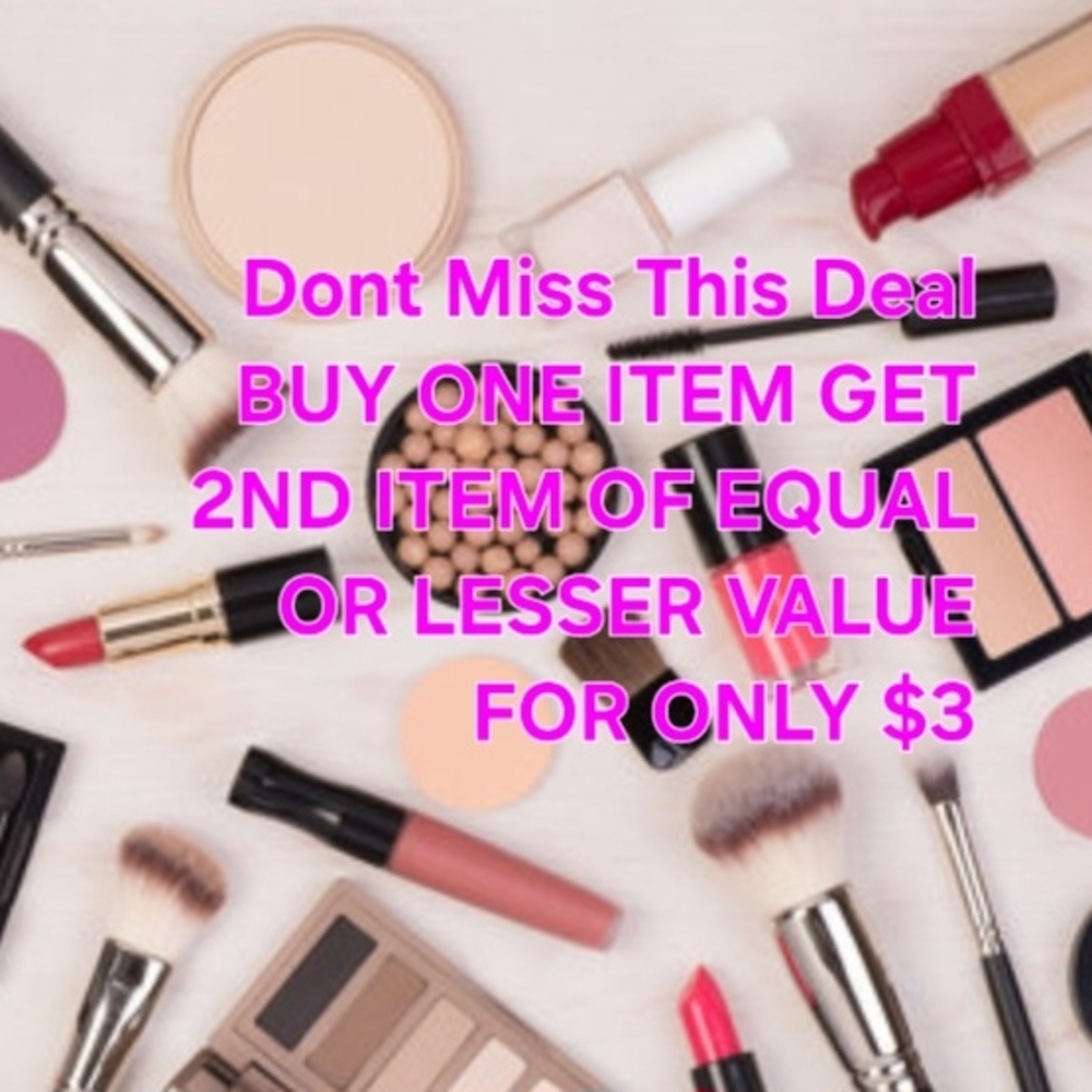 Makeup Set with Lipstick and Blush​